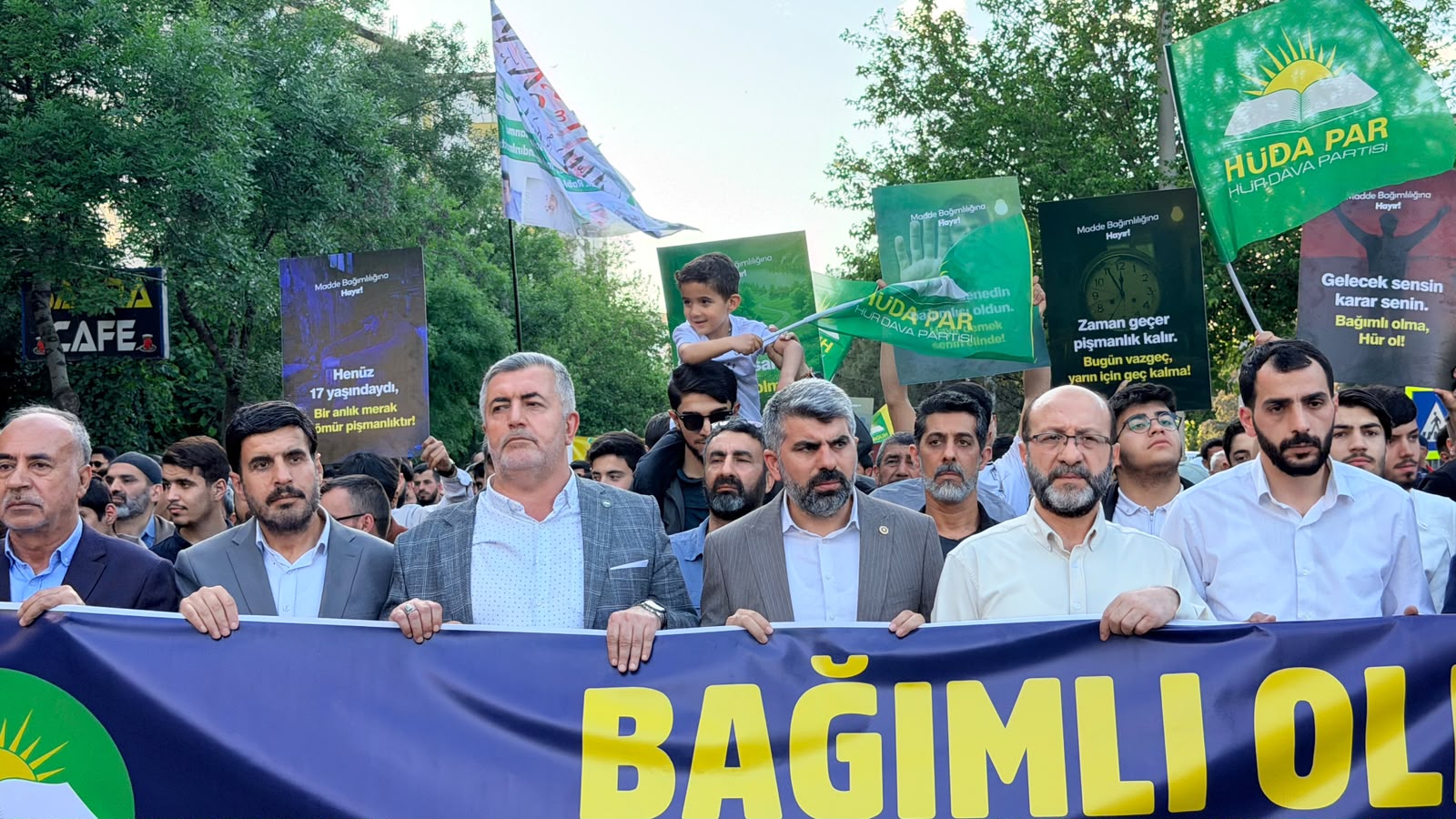 Madde Bağımlılığına Karşı Dev Yürüyüş Başladı