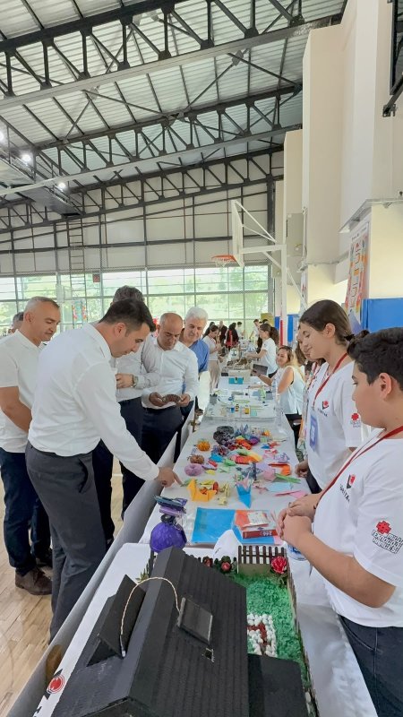 Bağlar, TÜBİTAK 4006-C Bilim Fuarları Festivali’ne Ev Sahipliği Yaptı