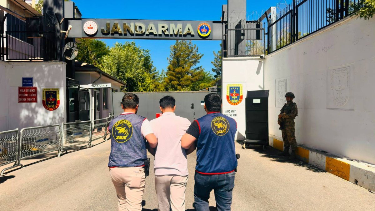 Diyarbakır'da JASAT Operasyonlarıyla 124 Aranan Şahıs Yakalandı