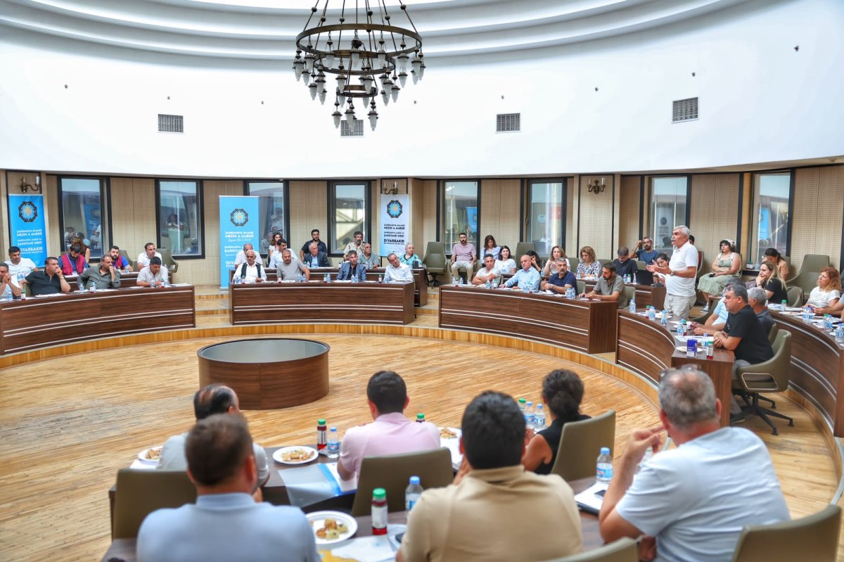 Serra Bucak Kentin Her Mahallesine Eşit Hizmet İçin Muhtarlarla Birlikte Çalışacağız