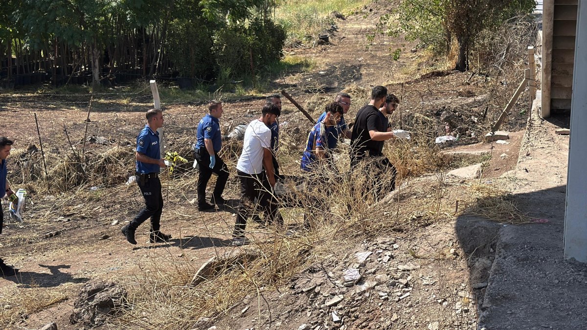 Bağlar'da Tarlada 22 Yaşındaki Gencin Cansız Bedeni Bulundu