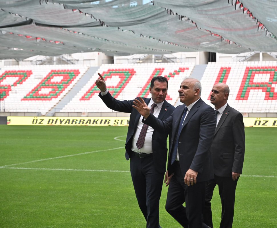 Vali Zorluoğlu’dan Diyarbakır Stadı’nda Yeni Sezon Mesajı