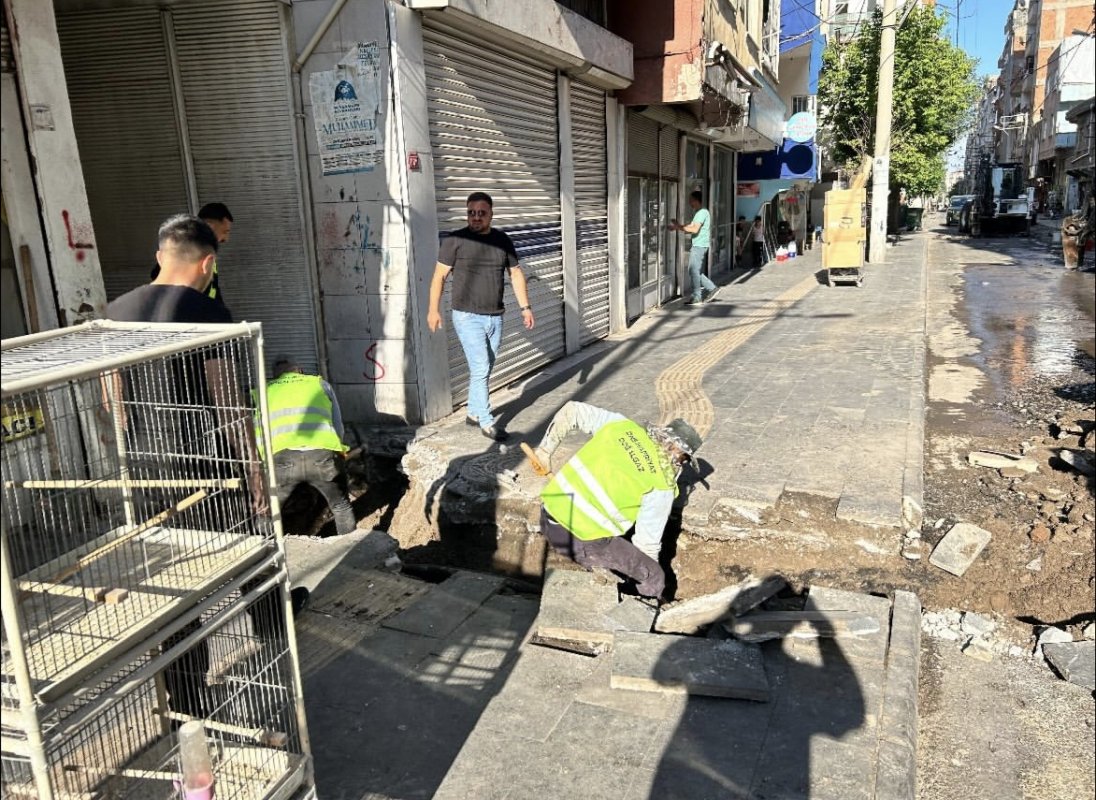 Av. Sadık Başar Gür’ün Verdiği Söz Hayata Geçti: Bağlar’da Doğalgaz Çalışmaları Başladı