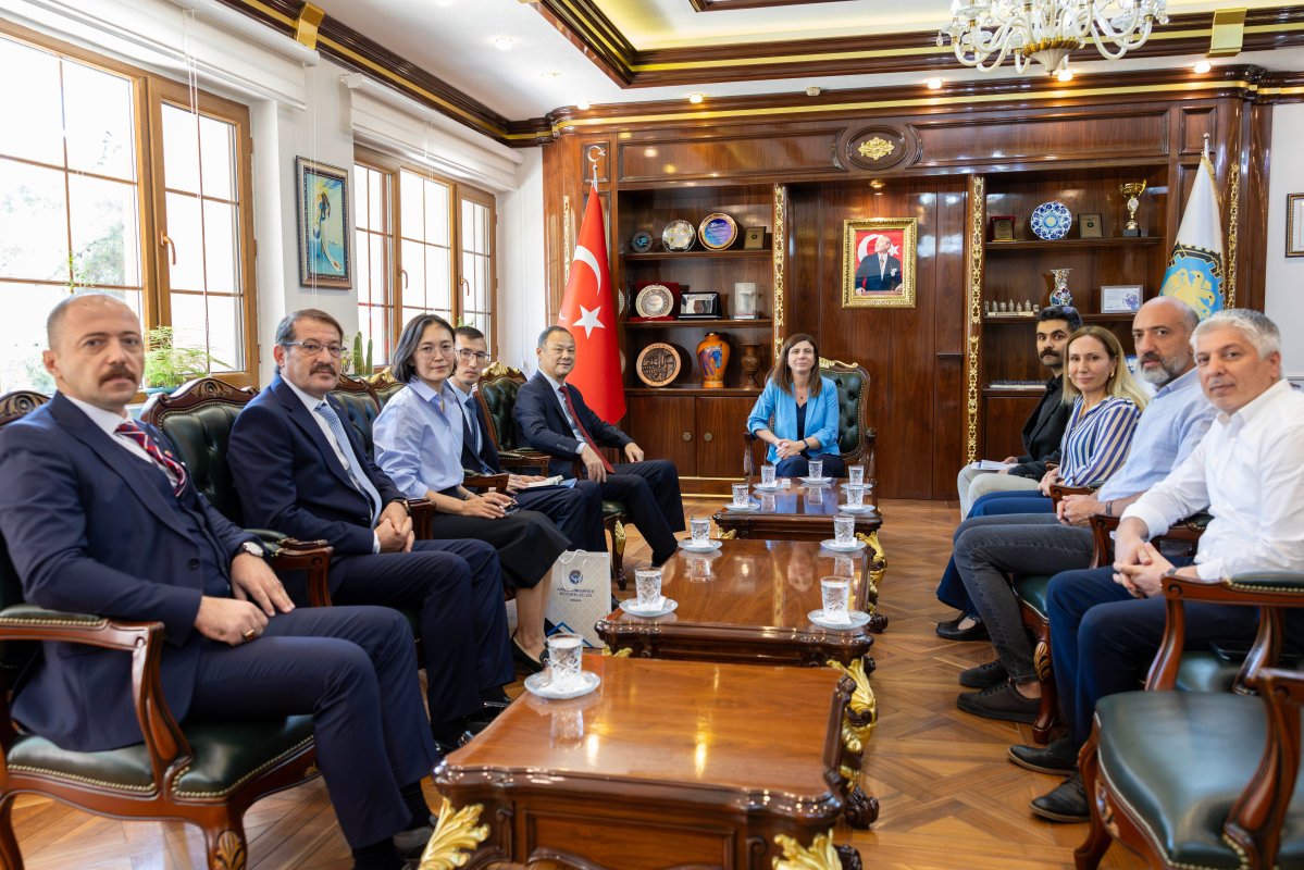 Ruslan Kazakbaev Diyarbakır’da Yerel İş Birliği Mesajı Verdi