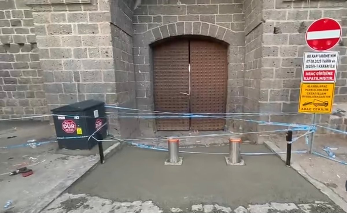 Hz. Süleyman Camii Girişindeki Bariyer Uygulaması Takdir Topladı