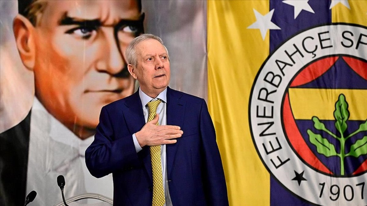 Fenerbahçe’de Teknik Direktör Tartışması: “Aziz Yıldırım Etkisi Yeniden Devrede”