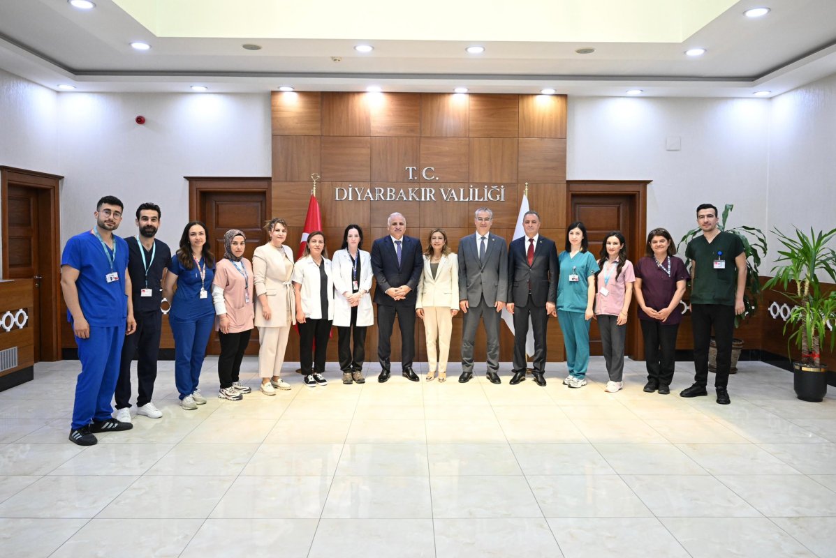 Vali Zorluoğlu’na Hemşireler Günü Ziyareti