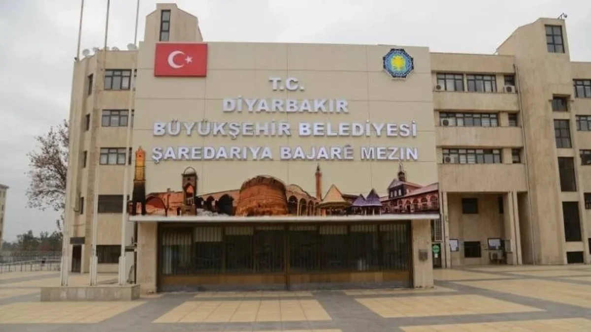 Fırat Bulvarı’nda Yenileme Çalışmalarına İlişkin Tartışmalara Resmi Yanıt