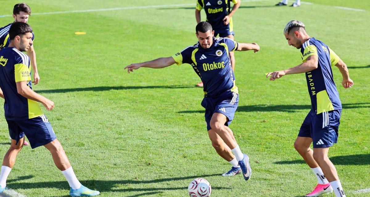 Fenerbahçe'de Avusturya Kampı Tüm Hızıyla Sürüyor! Gözler LASK Linz Maçına Çevrildi