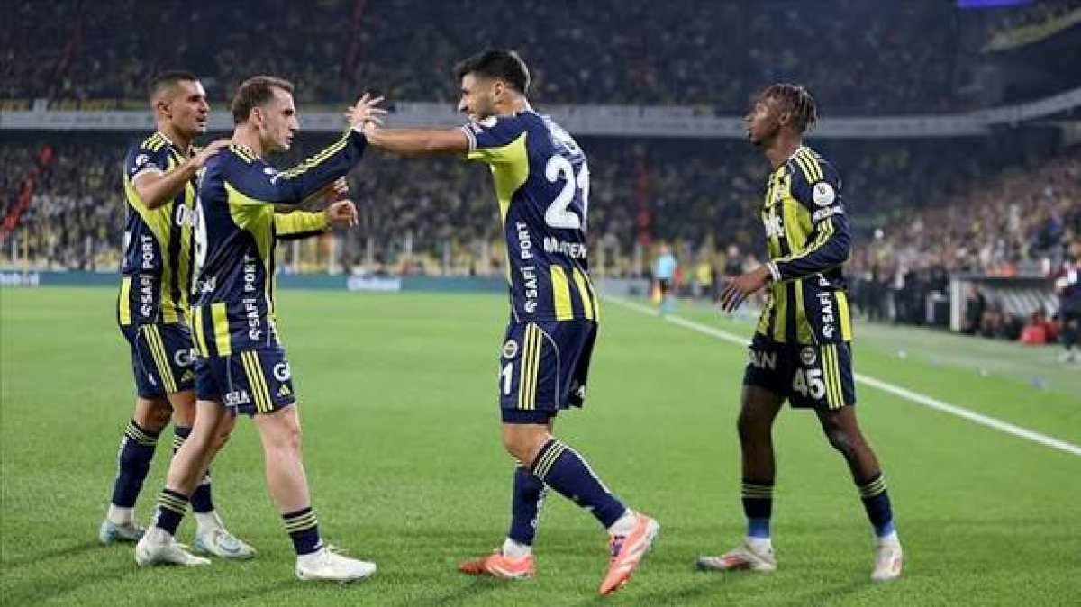 Fenerbahçe’de Transfer ve Kadro Planlaması Gündemi: Mario Branco’nun Açıklamaları Dikkat Çekti