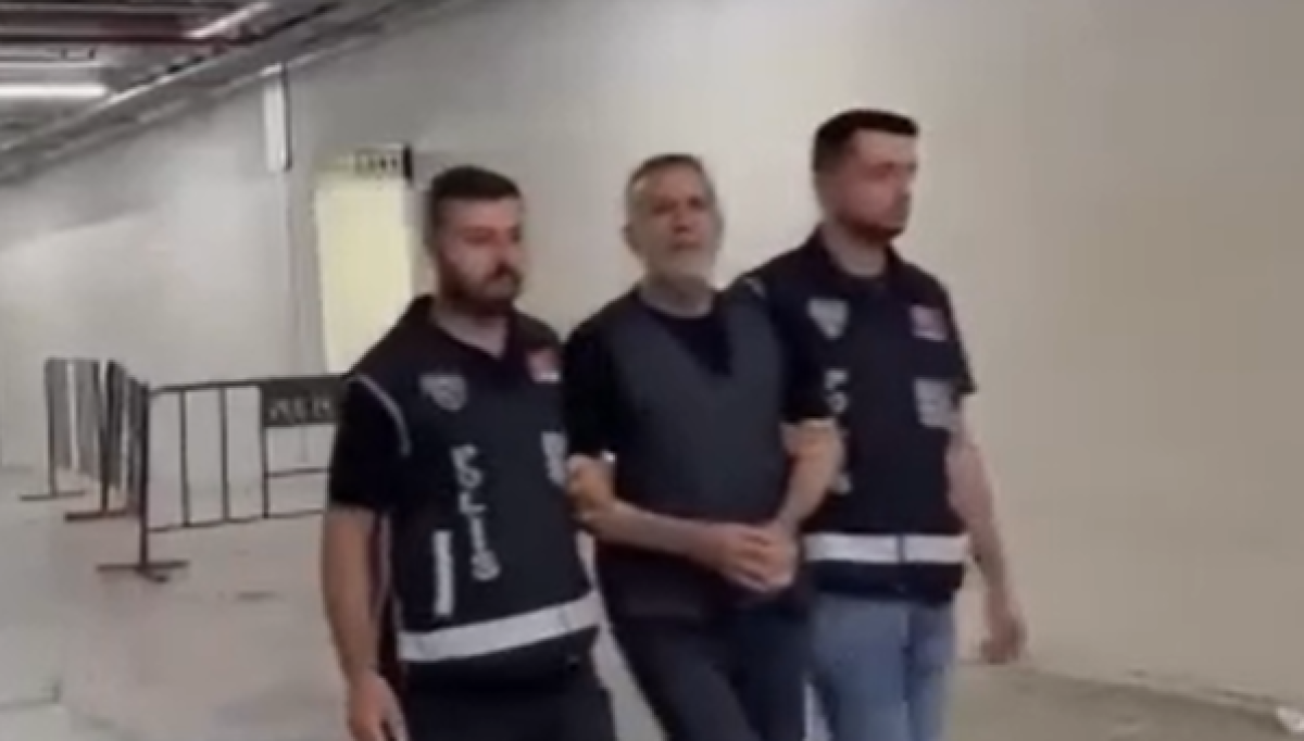 Ahbap Soruşturmasında Tutuklanan Haluk Levent'in Kelepçeli Görüntüleri Ortaya Çıktı