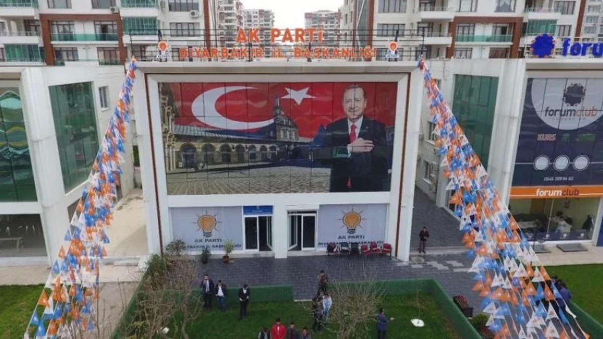 AK Parti Diyarbakır'da Bir Dönem Daha Sona Erdi