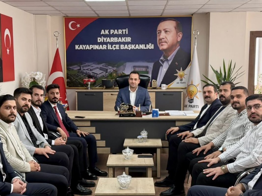 Fatih Seyrek Kayapınarda Gençlik Teşkilatıyla Buluştu