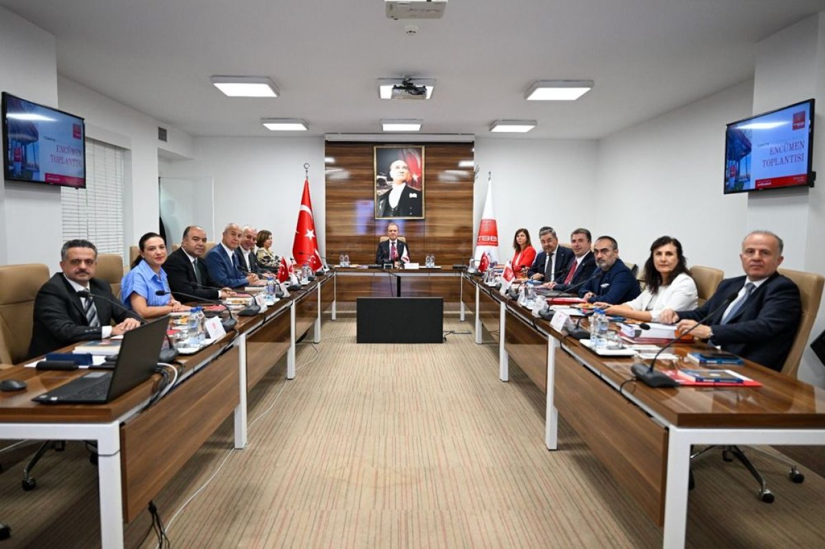 Diyarbakır Büyükşehir Belediyesi Türkiye Belediyeler Birliği Encümen Toplantısında Yerini Aldı