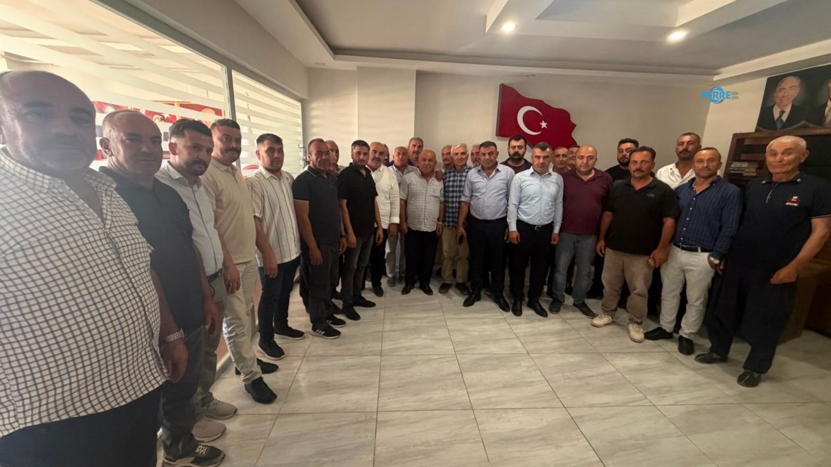 MHP Besni’de yeni dönem başladı: Fevzi Öztürk başkanlığında görev dağılımı yapıldı