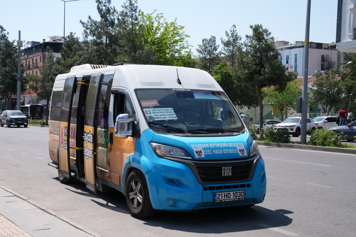 Diyarbakır’da Toplu Ulaşımda Yeni Dönem: Özel Halk Otobüslerinde Nakit Ödeme Tarihe Karışıyor