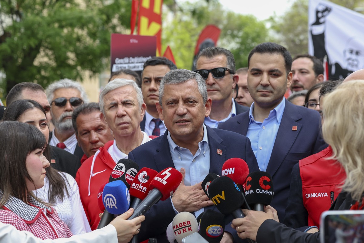 Özgür Özel: ‘Cumhuriyet’i bir kez daha gençlerle buluşturacağız’