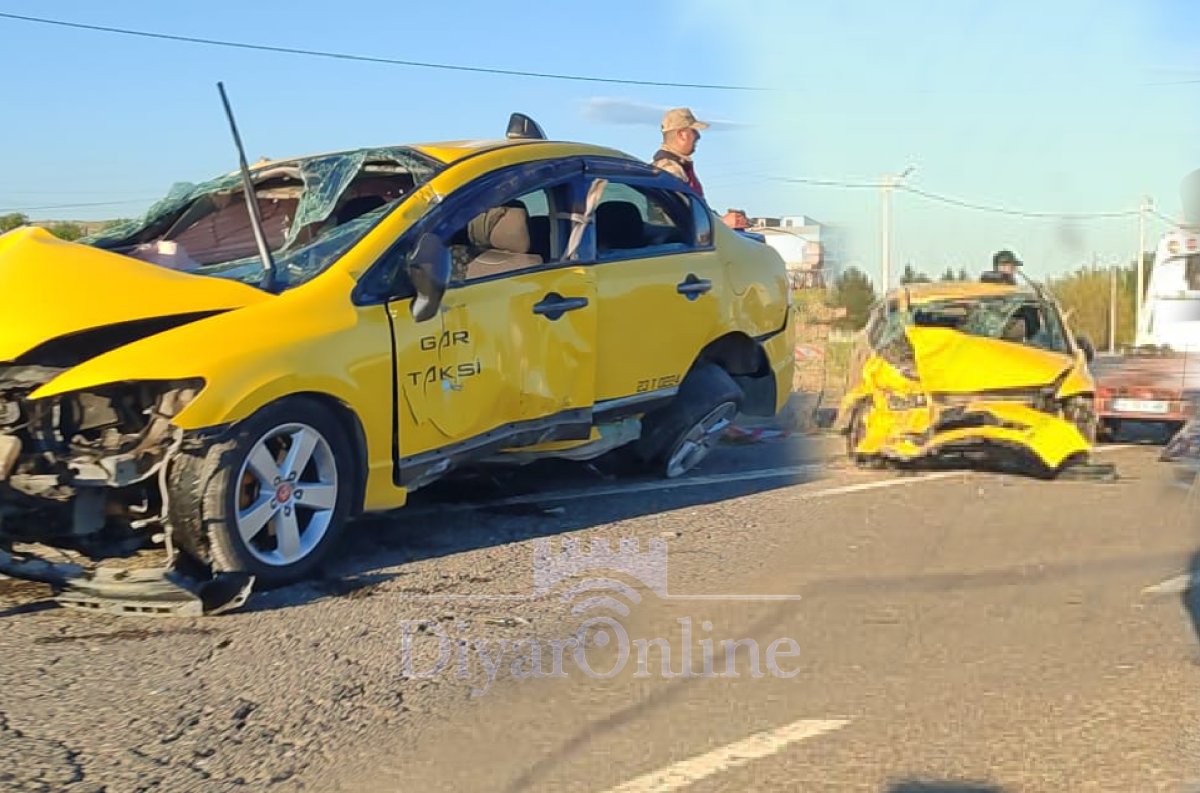 Diyarbakır-Ergani Yolunda Feci Kaza: Ticari Taksi Takla Attı