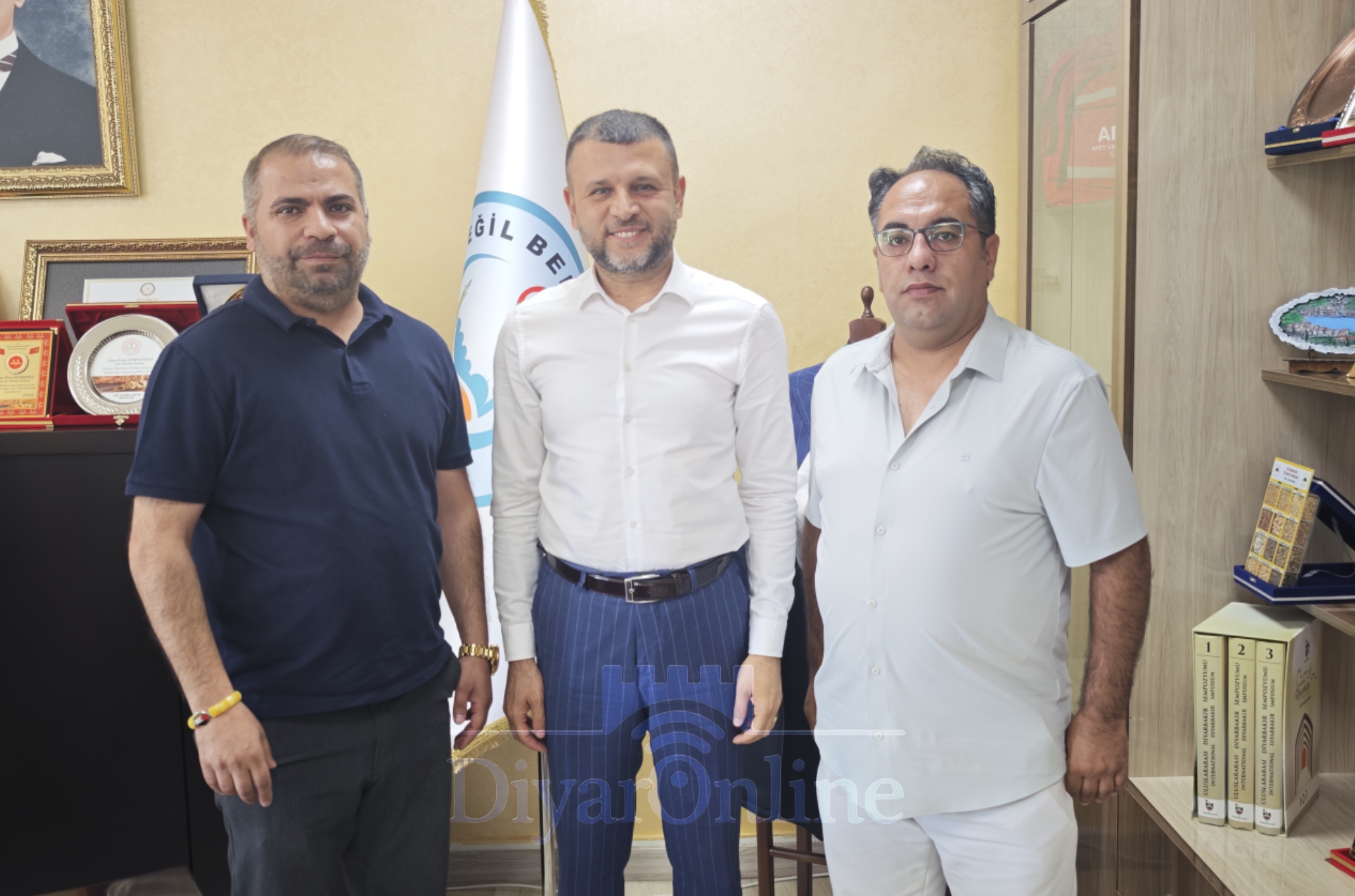 Diyaronline.com'dan Eğil Belediyesine Anlamlı Ziyaret